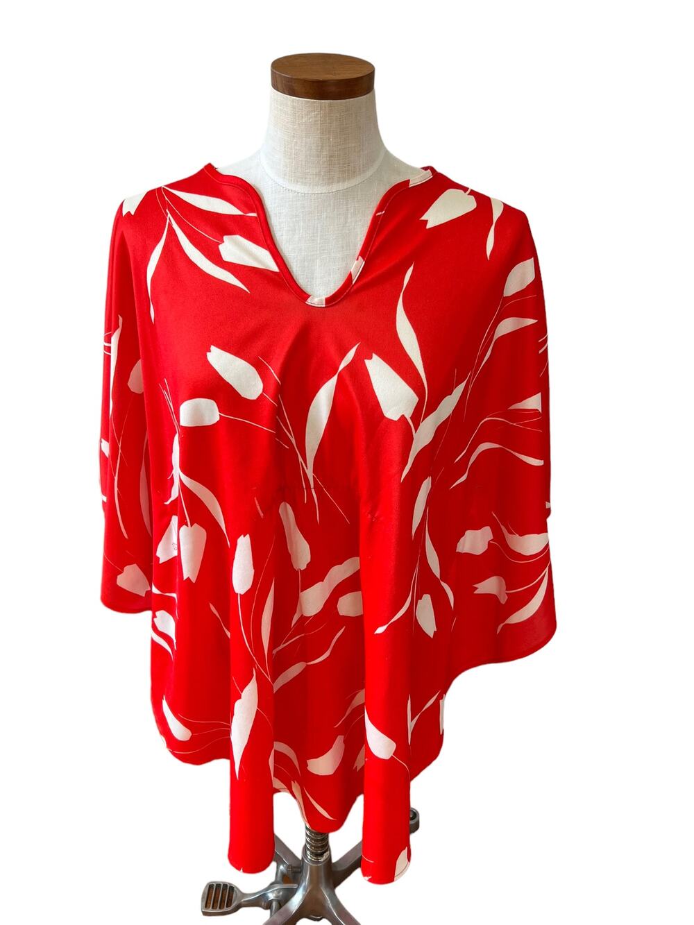 Vintage 60s kaftan tunic coverup red orange floral print